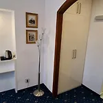 Grand Vltavin بيت ضيافة