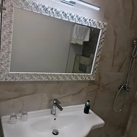 Gasthuis Grand Vltavin 3*